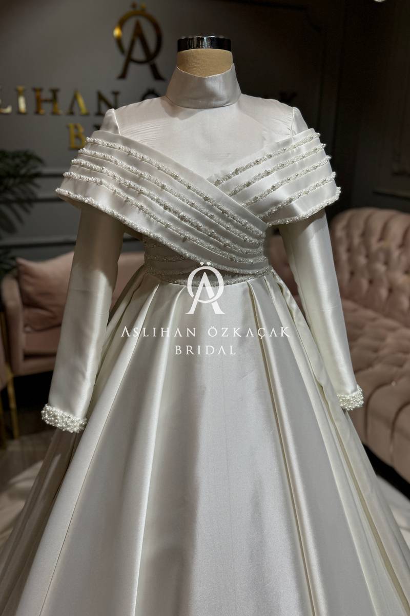 Kristal Tesettür Gelinlik Modeli,