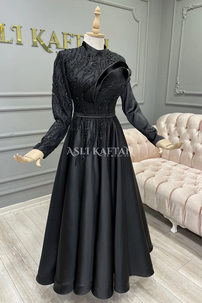 Safir Siyah Abiye Modeli,