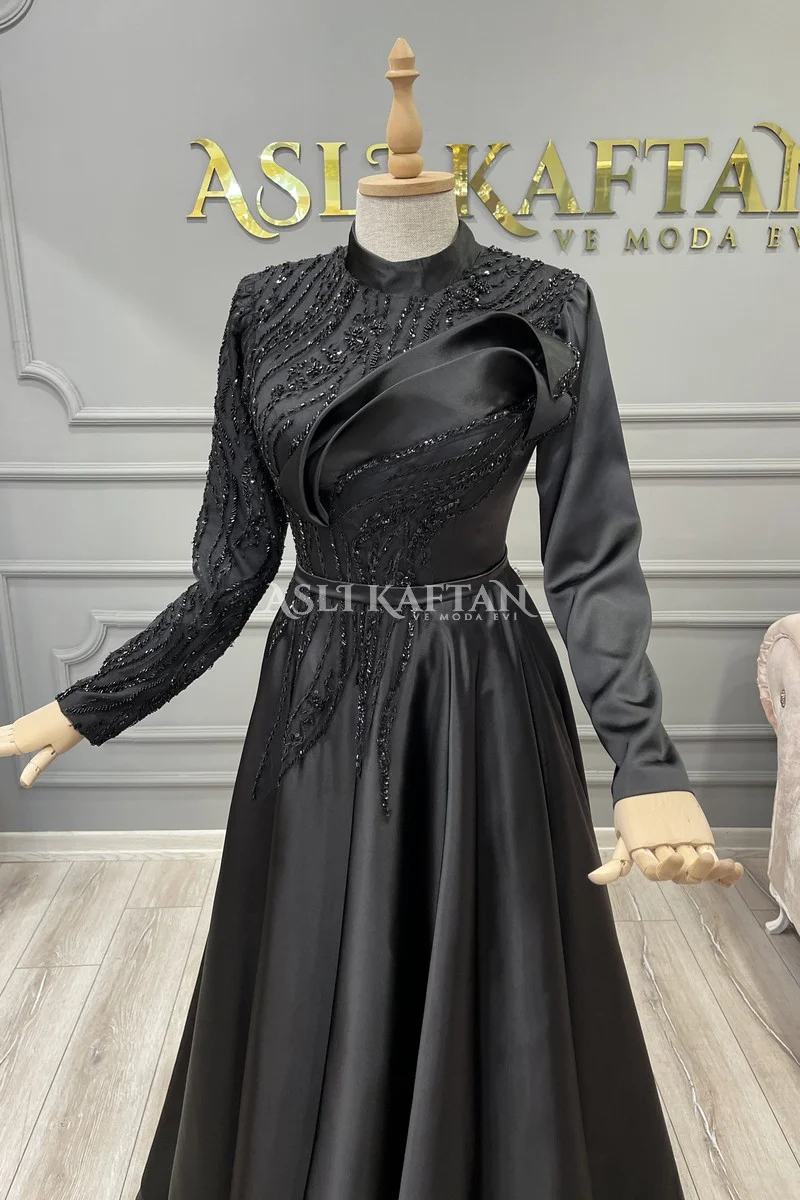 Safir Siyah Abiye Modeli,