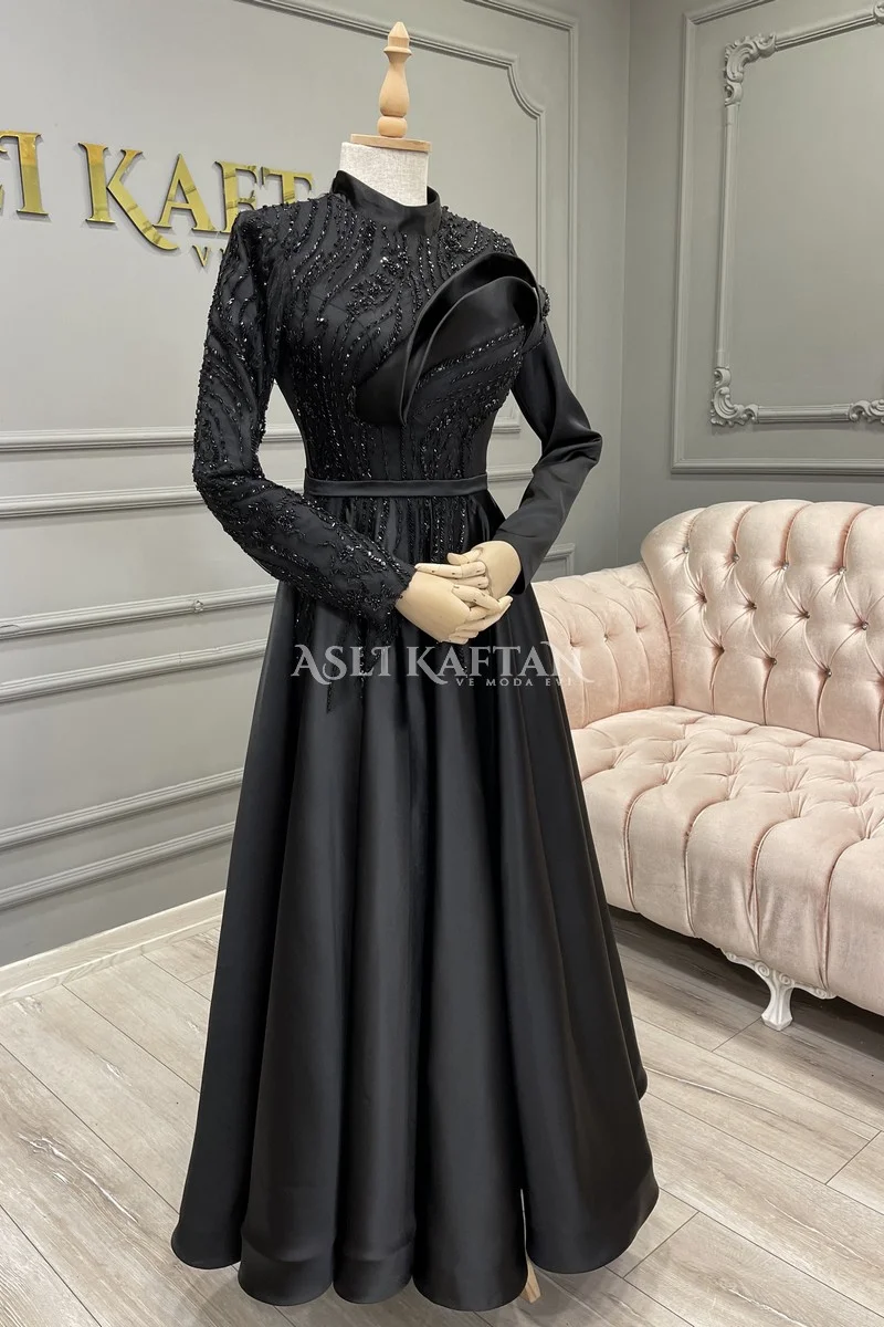 Safir Siyah Abiye Modeli,