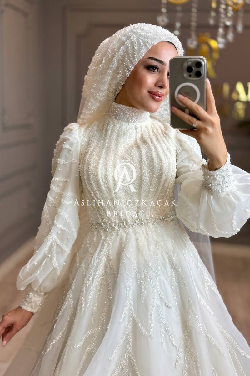 İstiridye Tesetttür Helen Gelinlik Modeli,