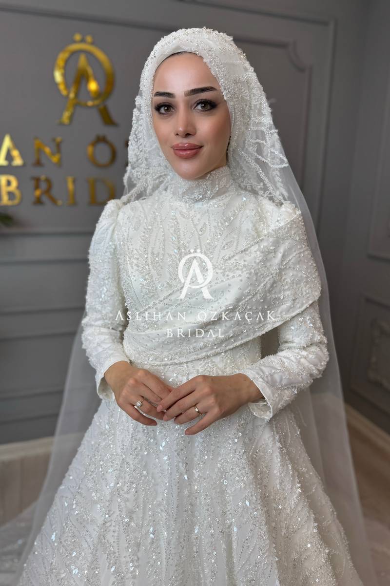 Kıvılcım Bridal Tesettür Gelinlik Modeli,