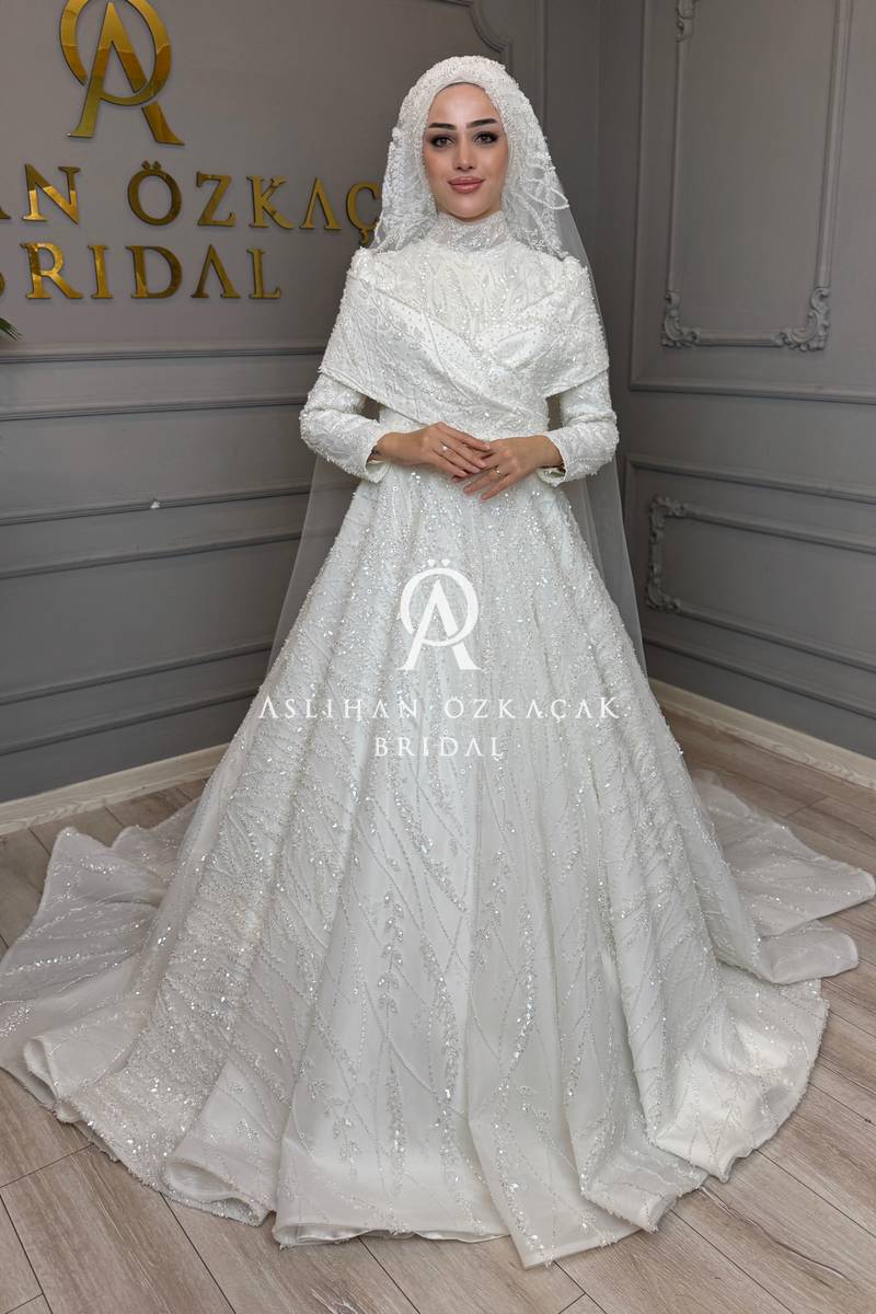 Kıvılcım Bridal Tesettür Gelinlik Modeli,