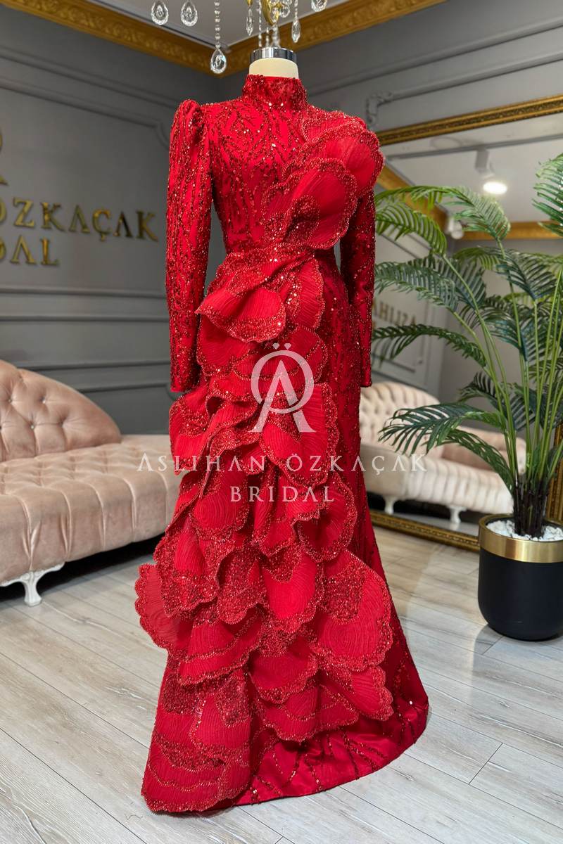 Dila Balık Tesettür Kınalık Modeli