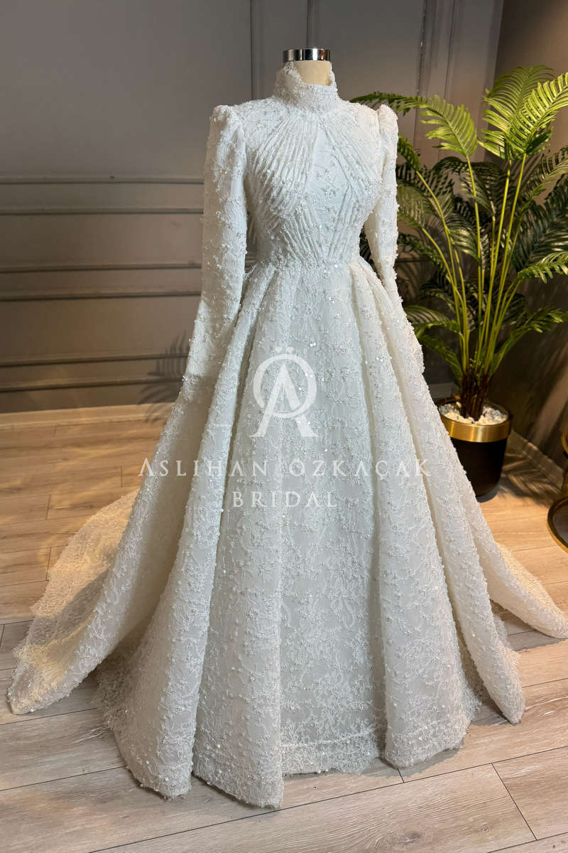 Aden Fransız Dantel Tesettür Gelinlik Modeli