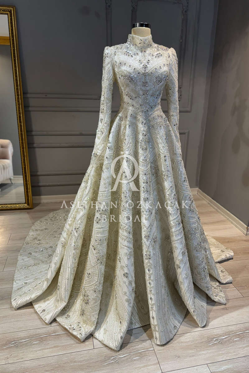 Crystal Kasnak İşelemeli Tesettür Gelinlik Modeli